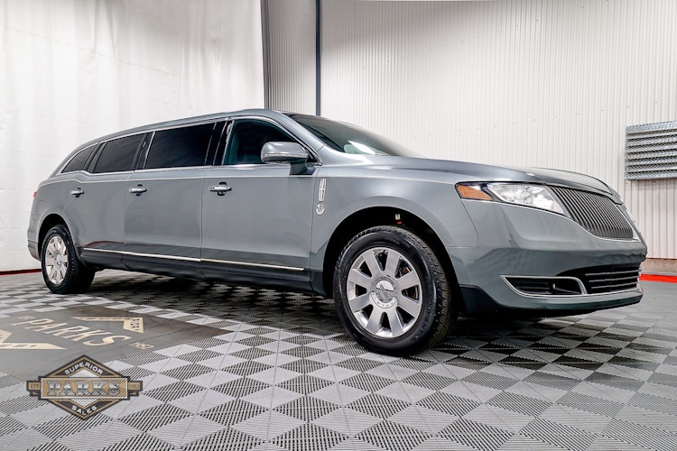 2013 Pre Owned Lincoln Federal Coach 44 6 Door Limousine Parks